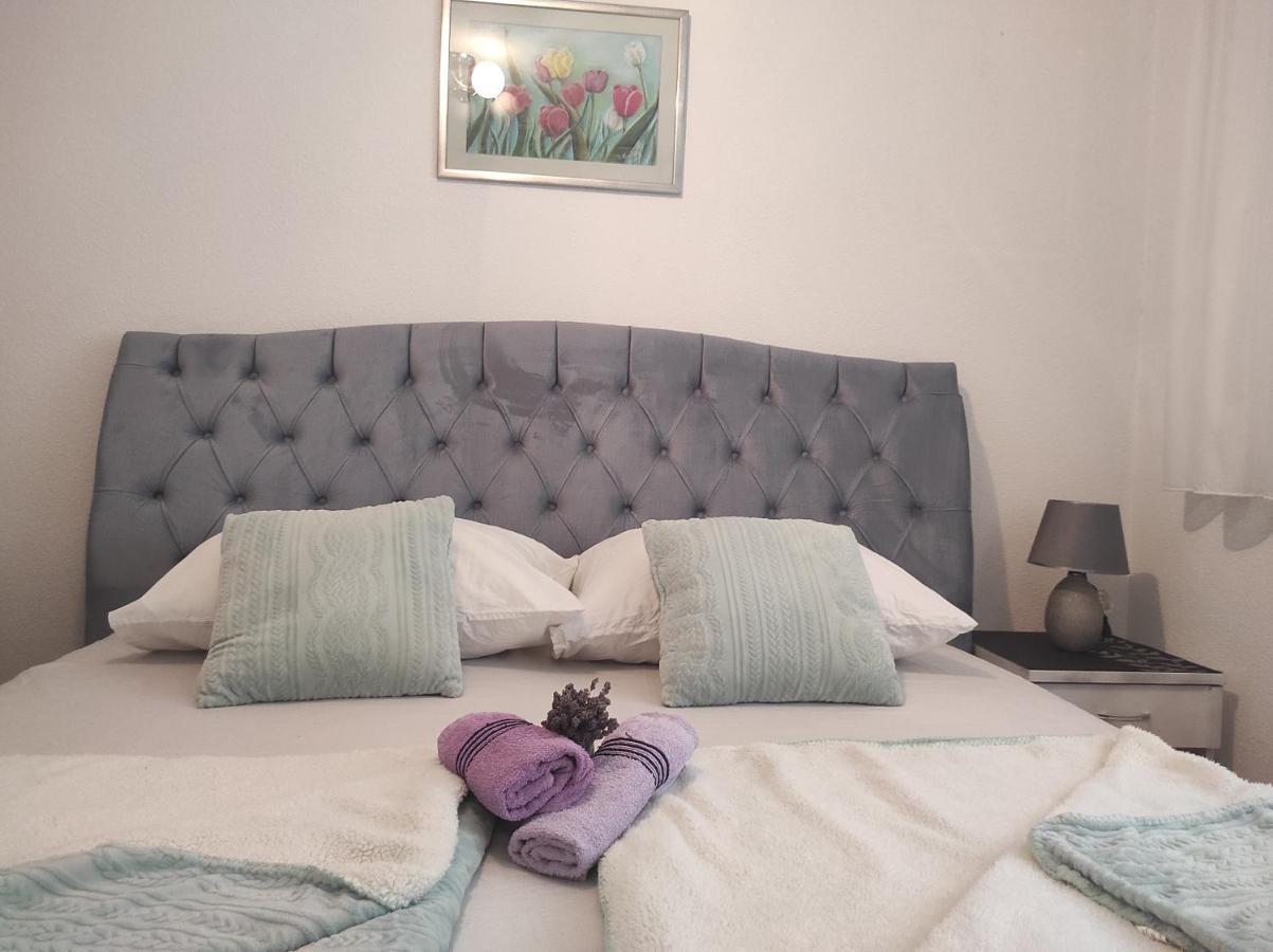Apartman Ana 캐플례나 외부 사진