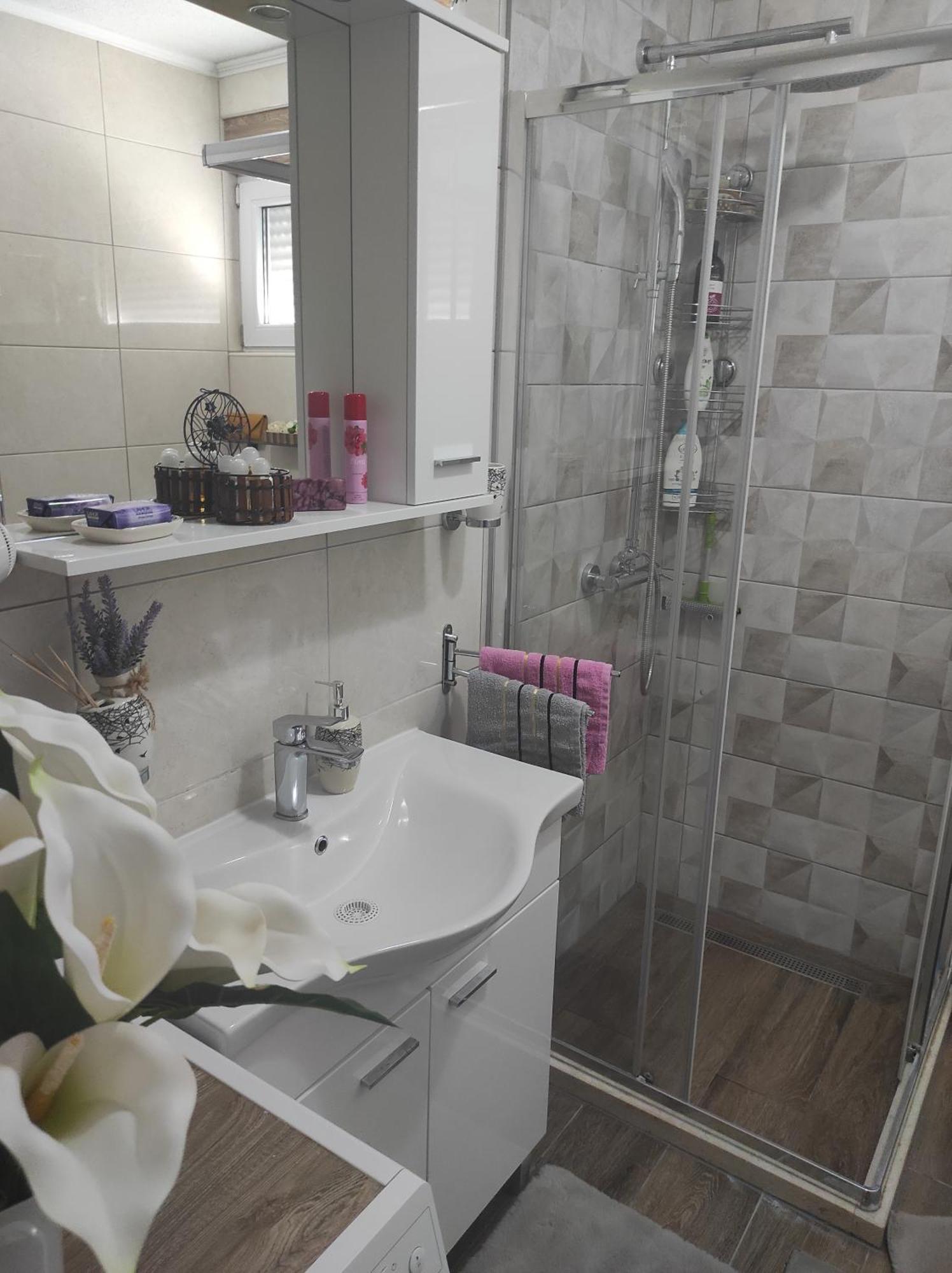 Apartman Ana 캐플례나 외부 사진